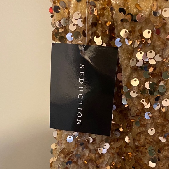 Gold Sequin Mini Dress with Feather Trim New Years Eve - Picture 6 of 6